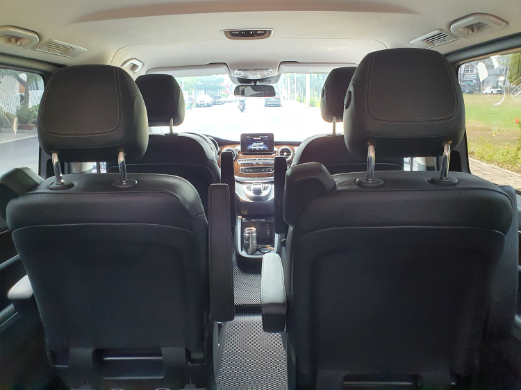 Sedona toi với Ford Tourneo rồi Sedona toi với Ford Tourneo rồi