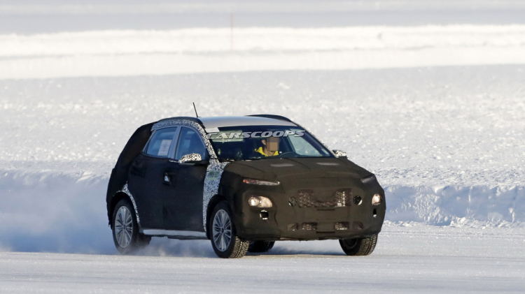 Hyundai Kona facelift xuất hiện trên đường thử: Tinh chỉnh nhỏ cho phiên bản 2021