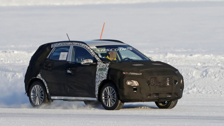 Hyundai Kona facelift xuất hiện trên đường thử: Tinh chỉnh nhỏ cho phiên bản 2021