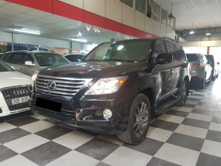 Lexus_LX570_2010 (2).png