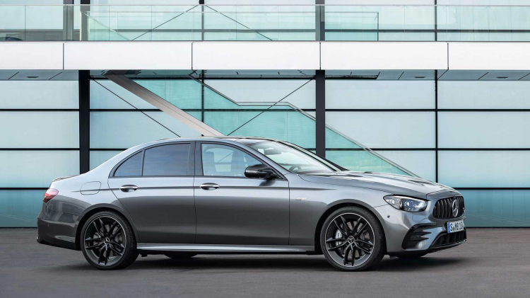 Mercedes-Benz E-Class 2020 chính thức ra mắt: Động cơ mới, thiết kế sắc sảo hơn