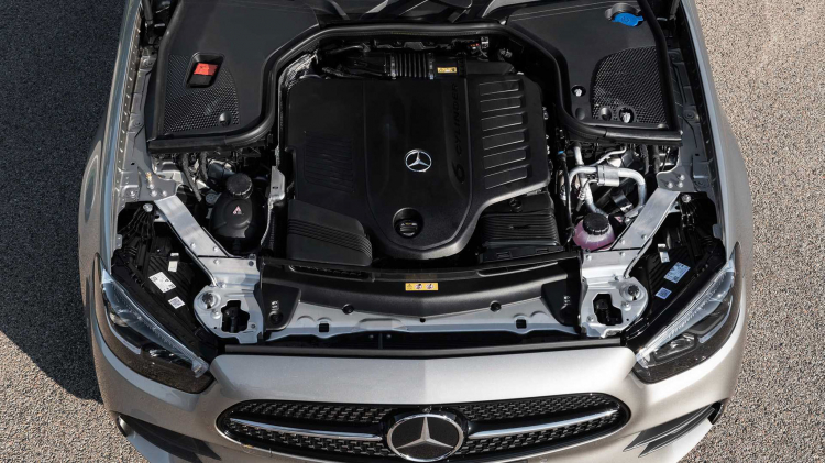 Mercedes-Benz E-Class 2020 chính thức ra mắt: Động cơ mới, thiết kế sắc sảo hơn
