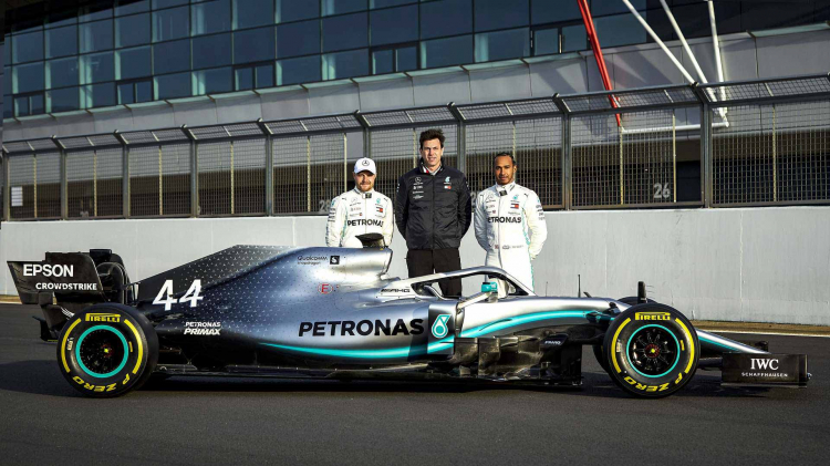 Mercedes F1 Team không còn quá mặn mà với Lewis Hamilton?