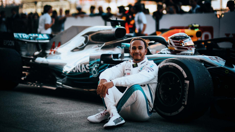 Mercedes F1 Team không còn quá mặn mà với Lewis Hamilton?