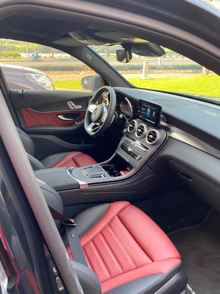 Mercedes GLC 300 2020 đầu tiên lên sàn xe cũ, lăn bánh chưa tới 6.000 km Mercedes GLC 300 2020 đầu tiên lên sàn xe cũ, lăn bánh chưa tới 6.000 km