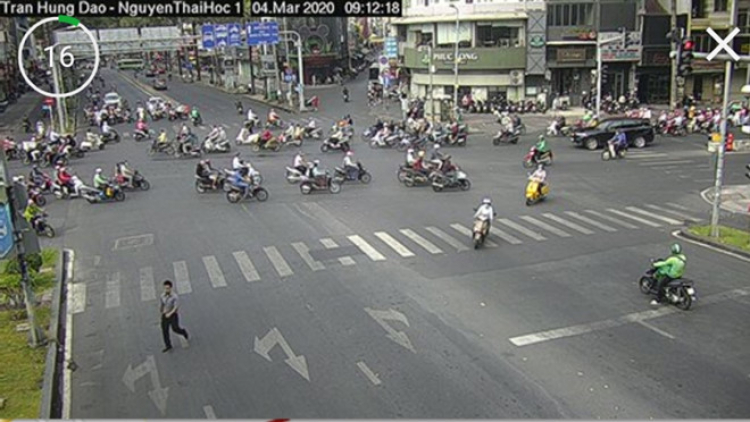 Cách hay cho người Sài Gòn né kẹt xe nhờ 400 camera giao thông gắn khắp nơi