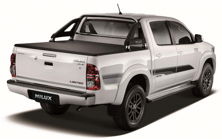 Toyota Hilux 2015 sắp trình làng