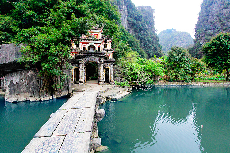 DU LỊCH TRÀNG AN NINH BÌNH 2 NGÀY 1 ĐÊM