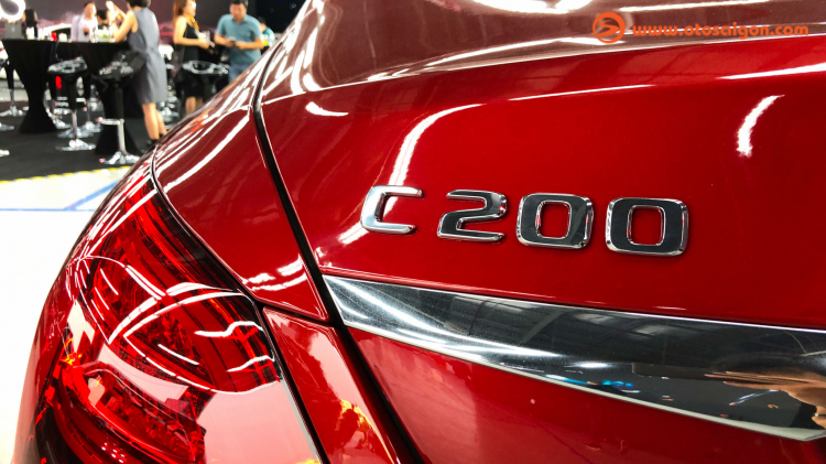 Mercedes-Benz C 200 Exclusive 2020 sử dụng động cơ lớn hơn, giá tăng thêm 20 triệu