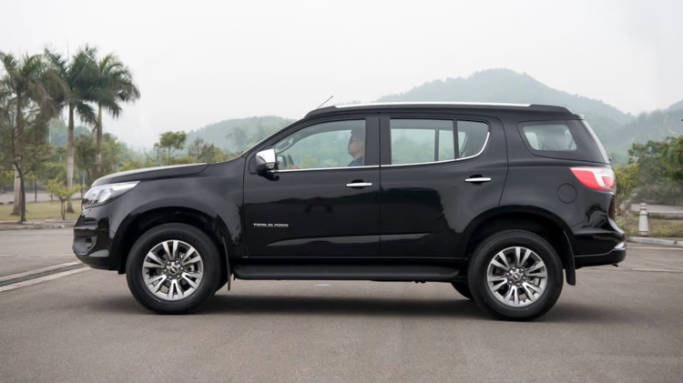 Chevrolet Trailblazer giảm giá gần 400 triệu đồng, quyết tâm xả hàng tồn