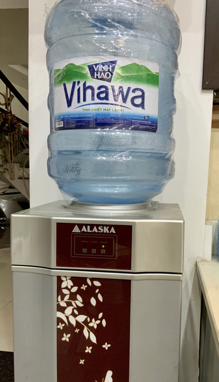 Máy nóng lạnh dùng nước lavie ( Vĩnh hảo) . Mua loại nào ổn các bác nhỉ? Xin chia sẻ kinh nghiệm thực tế ! Máy nóng lạnh dùng nước lavie ( Vĩnh hảo) . Mua loại nào ổn các bác nhỉ? Xin chia sẻ kinh nghiệm thực tế !