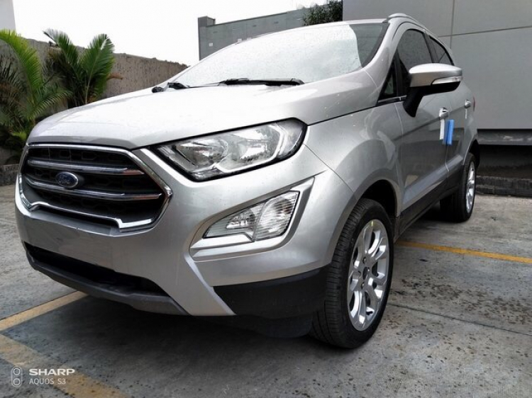 Ford Ecosport 1.0 Titanium đủ màu giao ngay