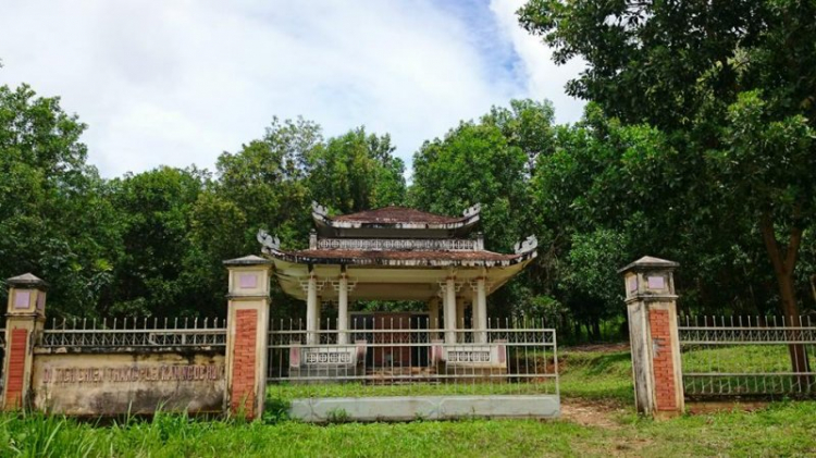 Có Oser nào đã chinh phục cột mốc ngã ba Đông Dương Có Oser nào đã chinh phục cột mốc ngã ba Đông Dương