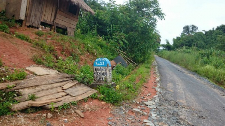 Có Oser nào đã chinh phục cột mốc ngã ba Đông Dương Có Oser nào đã chinh phục cột mốc ngã ba Đông Dương