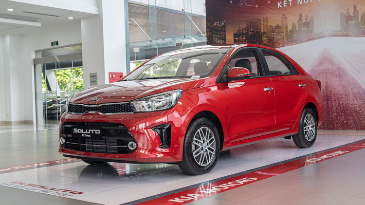 So sánh Mitsubishi Attrage 2020 và Kia Soluto: xe nào "ngon" hơn khi chênh chỉ 5 triệu?