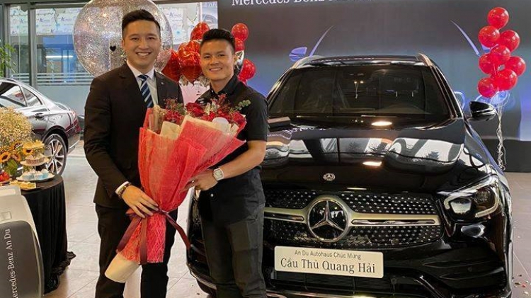 Cầu thủ Quang Hải mua Mercedes GLC 300 giá hơn 2,4 tỷ đồng vừa ra mắt
