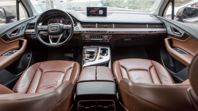 Nhờ tư vấn hệ thống đánh lái Audi Q7 3.0 2016