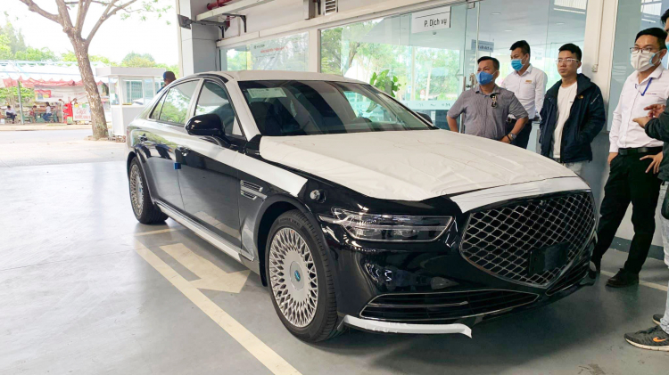 Genesis G90 đầu tiên về Việt Nam, giá hơn 3,5 tỷ đồng