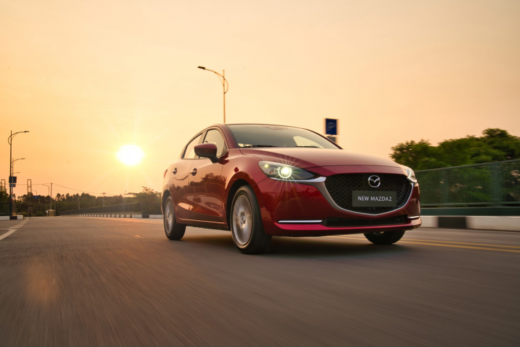 NEW MAZDA2 – XE ĐÔ THỊ NHIỀU CÔNG NGHỆ NHƯ MAZDA CX-8