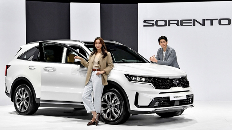 Kia Sorento 2021 ra mắt tại Hàn Quốc, giá từ 555 triệu đồng