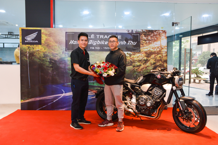 Cửa hàng xe phân khối lớn Honda đầu tiên tại Hà Nội đã chính thức khai trương