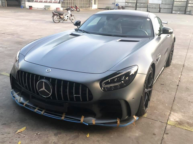 Mercedes-AMG GT R đầu tiên về Việt Nam