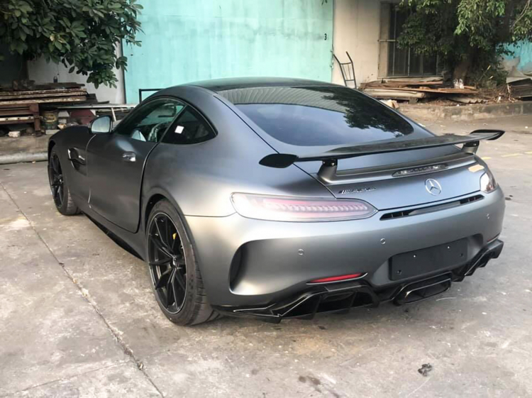 Mercedes-AMG GT R đầu tiên về Việt Nam