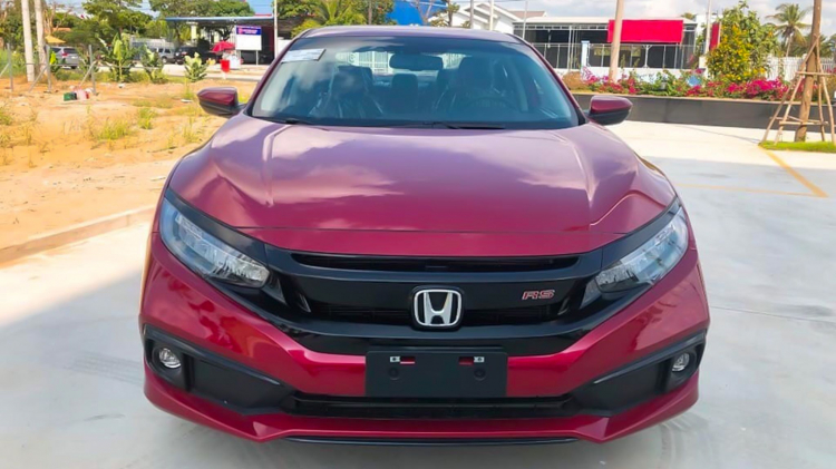 Honda Civic RS 2020 màu mới cập bến đại lý