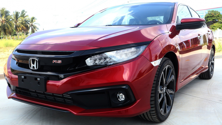 Honda Civic RS 2020 màu mới cập bến đại lý