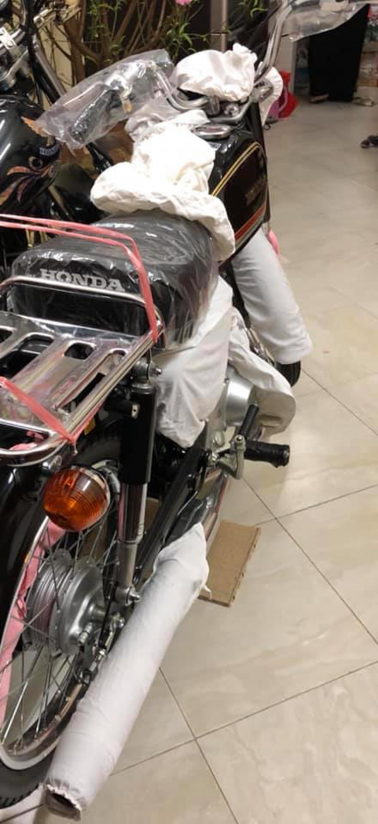 Hàng độc Honda CD50 rao bán giá hơn 800 triệu tại Việt Nam Hàng độc Honda CD50 rao bán giá hơn 800 triệu tại Việt Nam