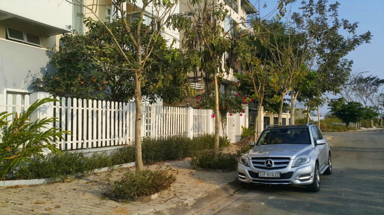 Mái hiên đậu xe Mái hiên đậu xe
