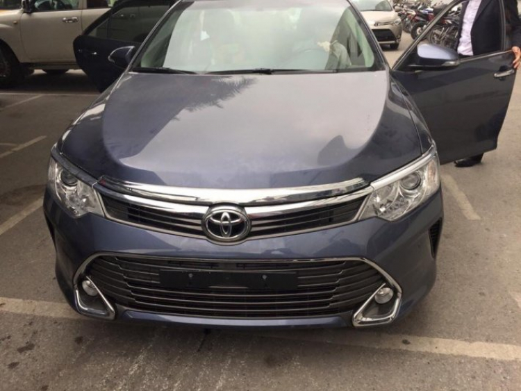 Toyota Camry 2015 phiên bản lắp ráp tại Việt Nam xuất hiện