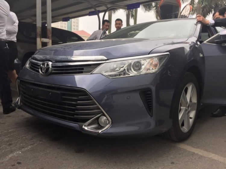 Toyota Camry 2015 phiên bản lắp ráp tại Việt Nam xuất hiện