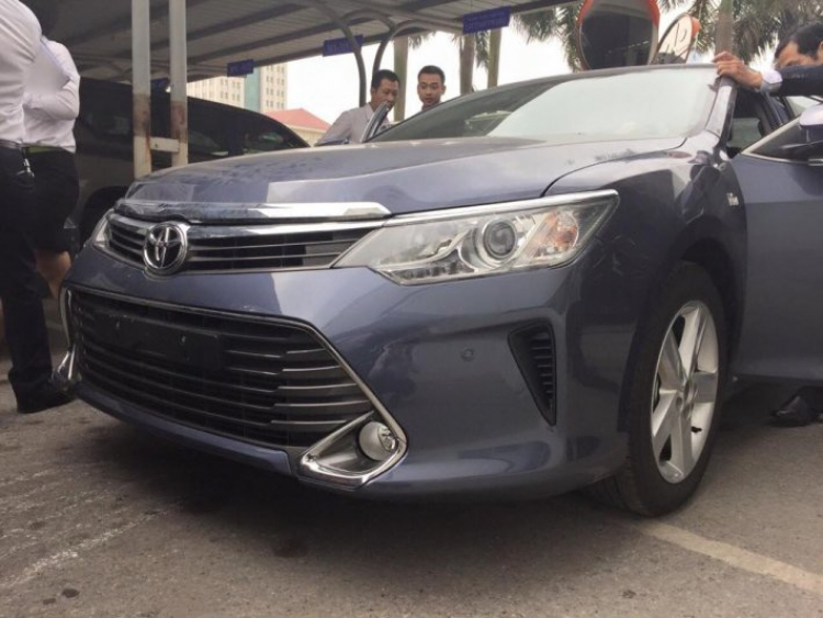 Toyota Camry 2015 phiên bản lắp ráp tại Việt Nam xuất hiện