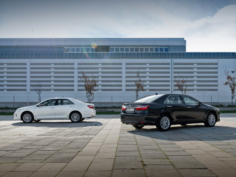 Toyota Camry 2015 phiên bản lắp ráp tại Việt Nam xuất hiện Toyota Camry 2015 phiên bản lắp ráp tại Việt Nam xuất hiện