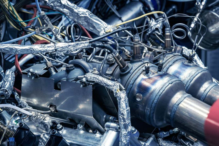 Aston Martin ra mắt động cơ V6 3.0L độc quyền sau khi ngừng hợp tác với Mercedes-AMG