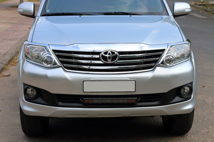 Fortuner V 2012, mẫu mới. Cực đẹp (Full hình HD)