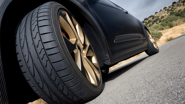 Thay đổi kích cỡ lốp xe: Rắc rối kiểm định & bồi thường bảo hiểm