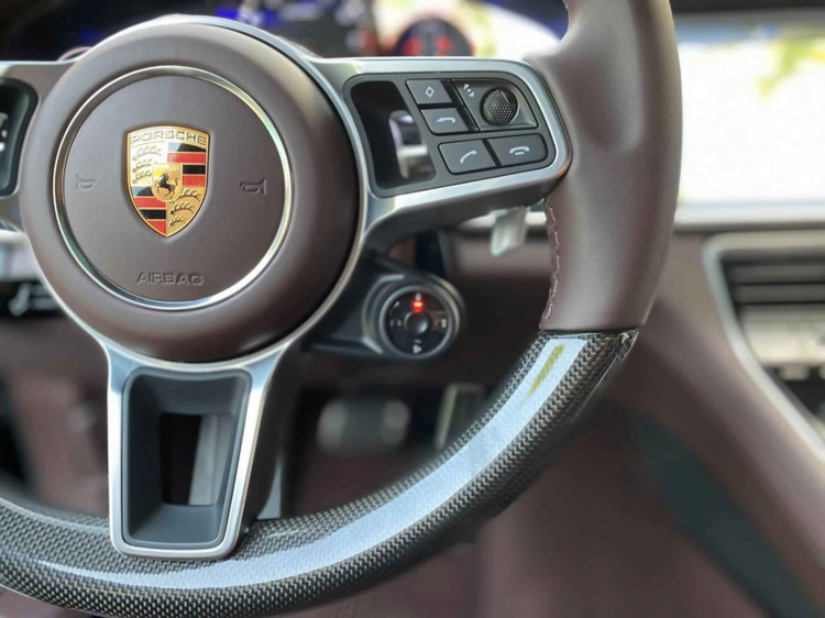 Chạy chưa đến 10.000km, Porsche Panamera Turbo 2017 bán lỗ hơn 6 tỷ đồng
