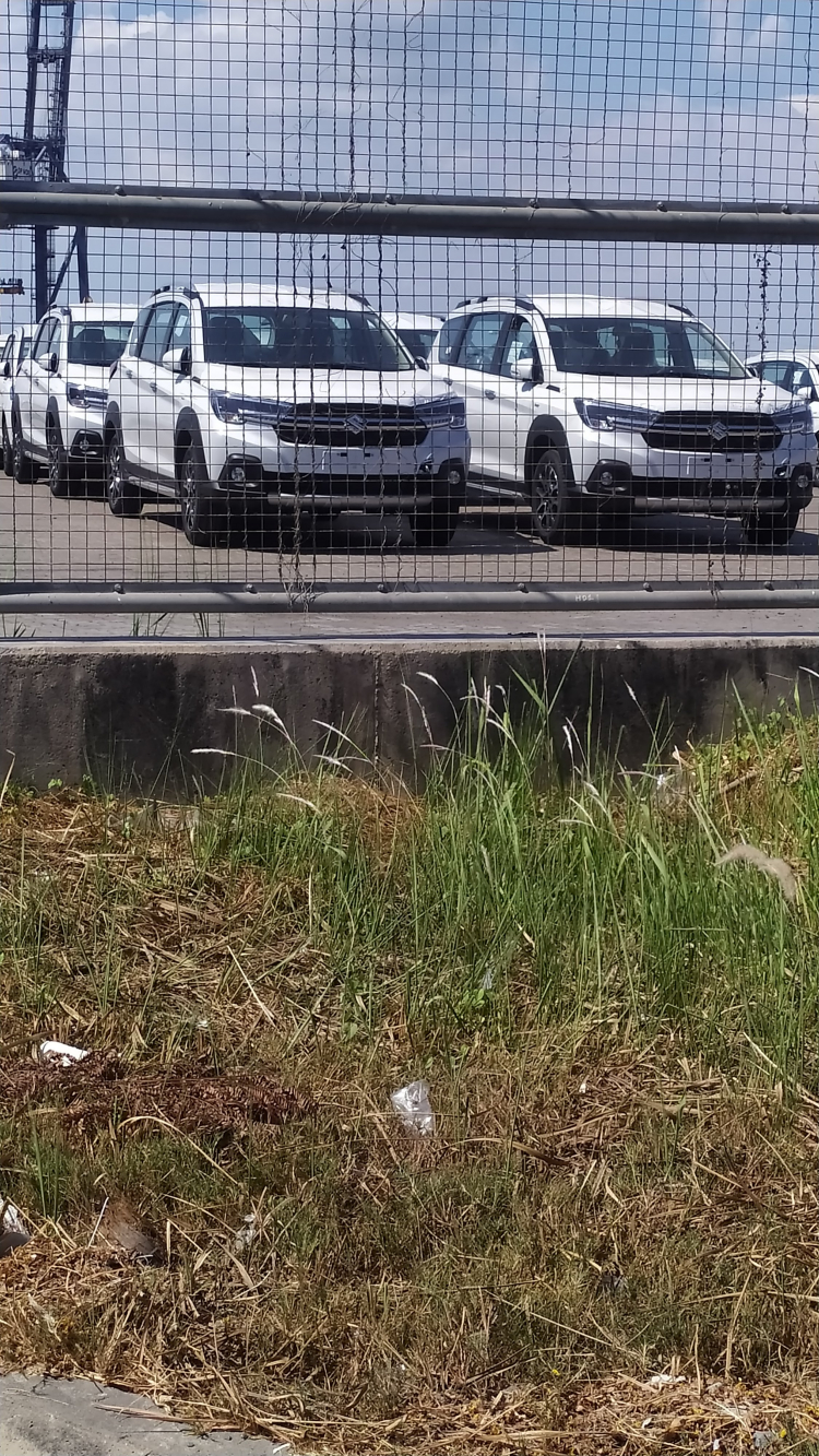 Mua Fortuner hay Pajero Sport 2020 chạy dịch vụ? Mua Fortuner hay Pajero Sport 2020 chạy dịch vụ?
