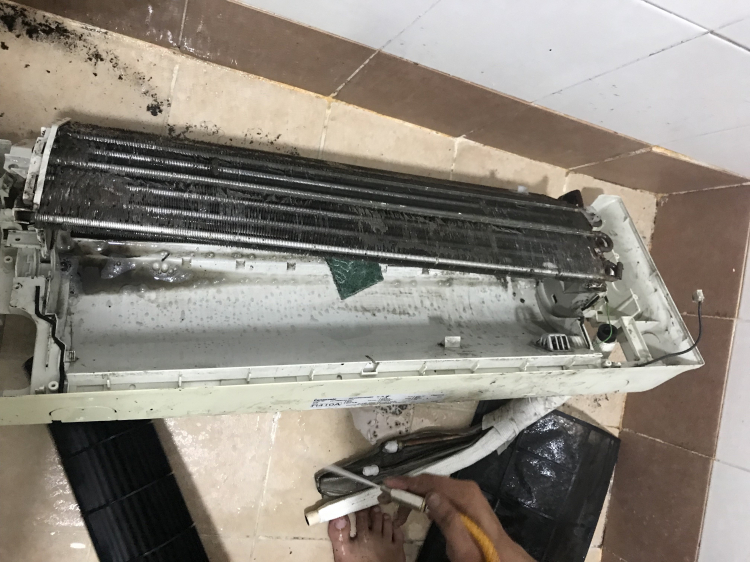 Túi hứng nước vệ sinh máy lạnh? nhờ các anh tư vấn Túi hứng nước vệ sinh máy lạnh? nhờ các anh tư vấn