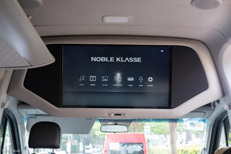 Noble Klasse Solati Limousine 10 chỗ nhập khẩu