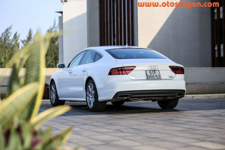 Sau vô lăng Audi A7 Sportback 2015: Sức hút từ đẳng cấp