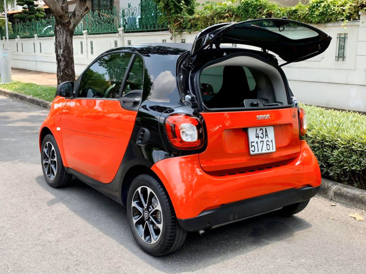 Smart ForTwo đời 2018 rao bán giá gần 1 tỷ đồng: Xe cho mợ đi chợ