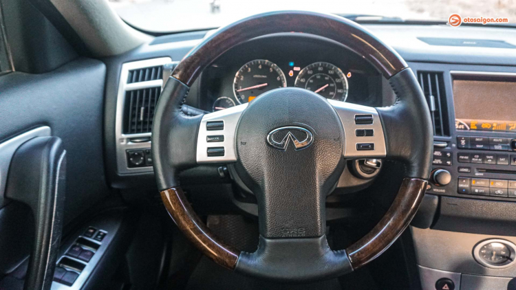 Infiniti FX35 màu độc 15 năm tuổi rao bán giá rẻ hơn Toyota Vios số sàn 2020 Infiniti FX35 màu độc 15 năm tuổi rao bán giá rẻ hơn Toyota Vios số sàn 2020