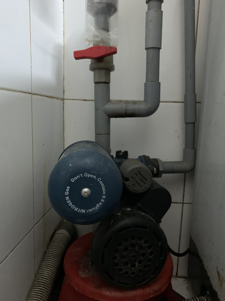 Cần mua máy bơm loại tốt . Cần mua máy bơm loại tốt .