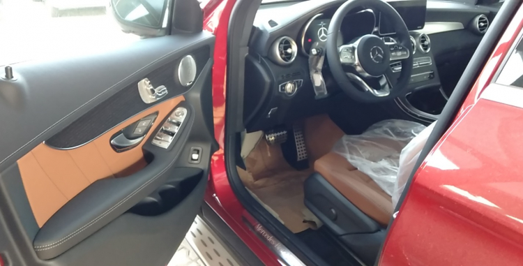 Khách mua Mercedes-Benz GLC 300 Coupé 2020 có thể đặt thêm option Khách mua Mercedes-Benz GLC 300 Coupé 2020 có thể đặt thêm option
