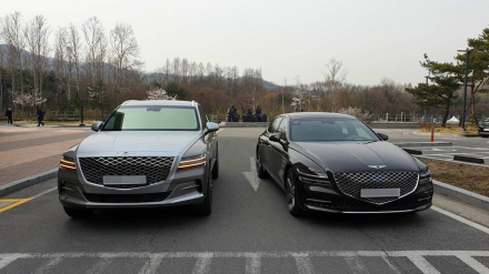 genesis-g80-gv80-family-portrait-1.jpg