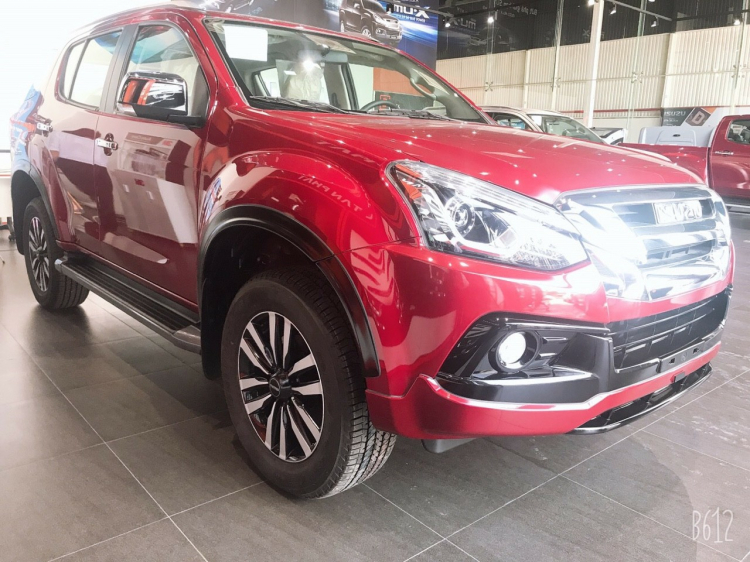 [Thảo luận] Tại sao chọn xe Isuzu Mux 7 chỗ để chạy dịch vụ