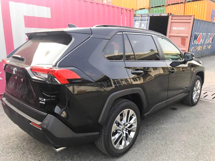 Toyota RAV4 2020 nhập Mỹ về Việt Nam giá hơn 2 tỷ đồng: Đối thủ của CX-5 và CR-V